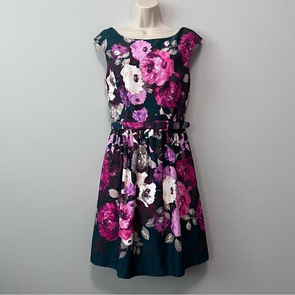 Eliza J Green/Floral Belted Fit and Flare Dress Size 8 - Picture 1 of 7